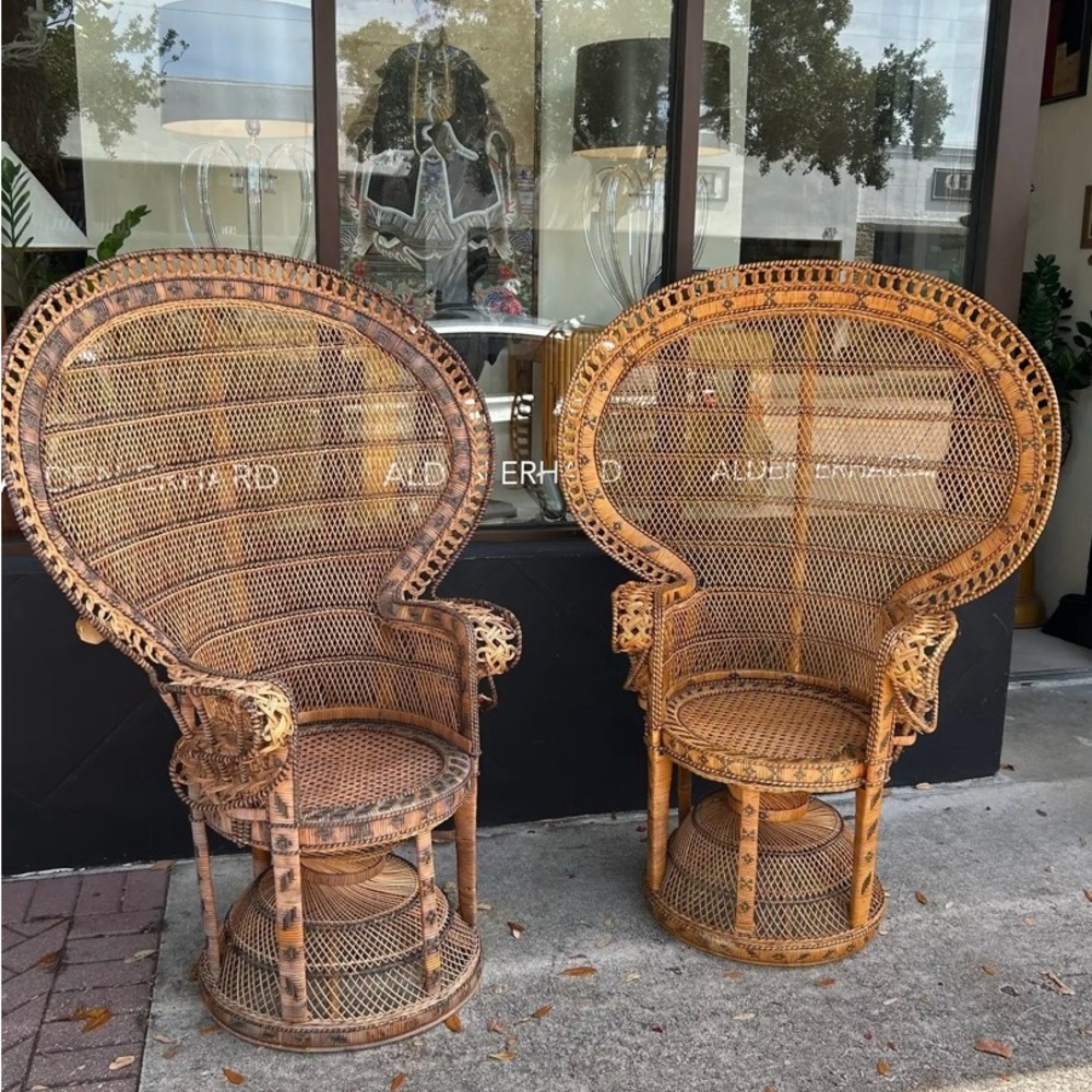 Rattan Emanuele Wicker Peacock set Chairs in GREAT condition